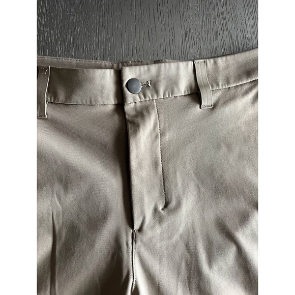 Lululemon Commission Shorts - Khaki 32 - Brand New, 11" Relaxed Fit - Picture 4 of 10